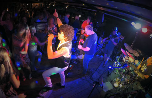 Bullandö krog musik underhållning